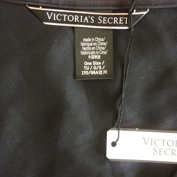 VIctoria’s Secret Kimono Robe Wrap - Picture 5 of 5